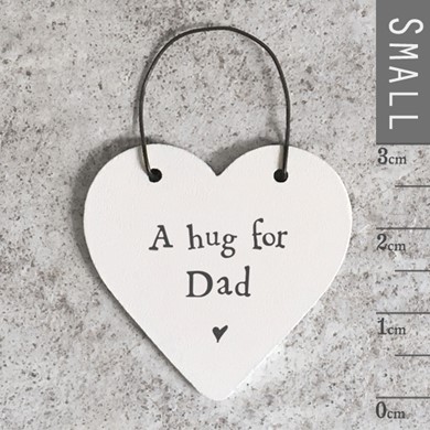 'A Hug For Dad' Wooden Tag