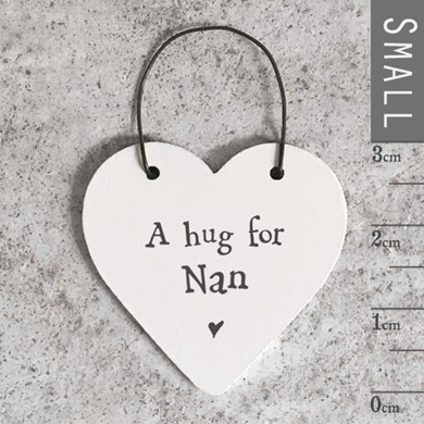 'A Hug For Nan' Wooden Tag
