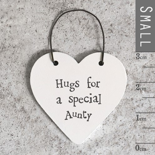 'Hugs For A Special Aunty' Wooden Tag Main Image